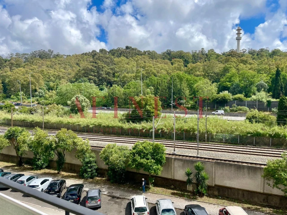 Apartamento T3 para Venda em Benfica Foto 23