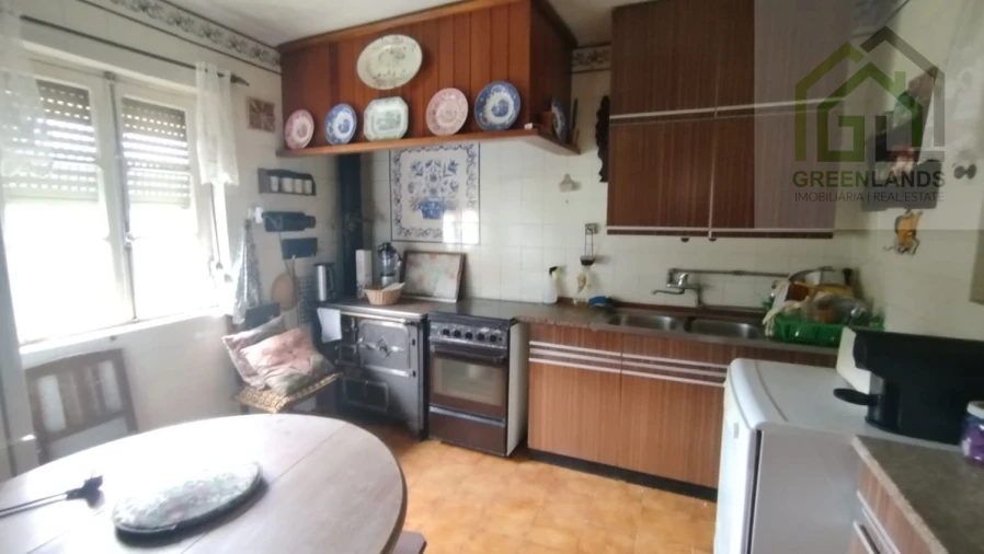 Moradia T4 para Venda em Benfeita Foto 3