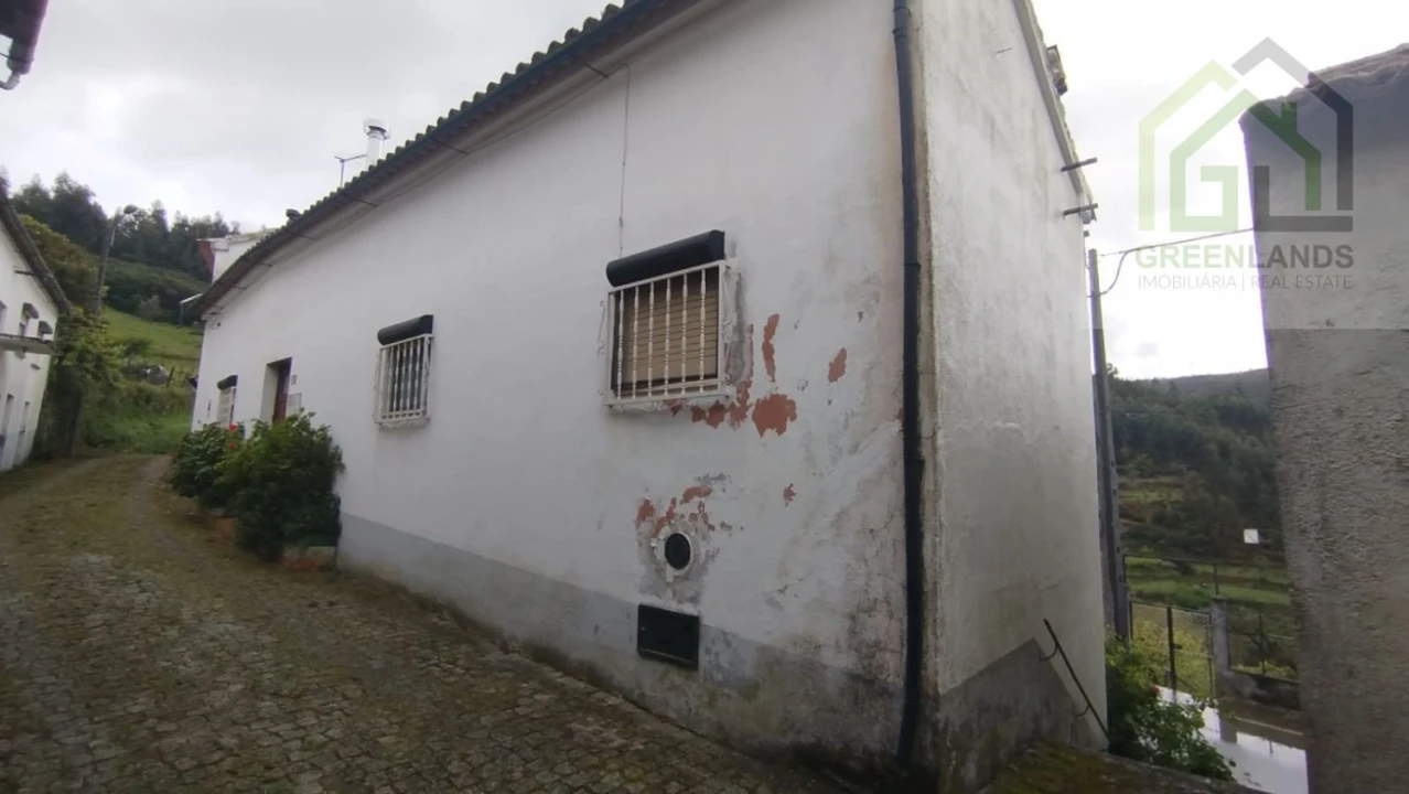 Moradia T4 para Venda em Benfeita Foto 31