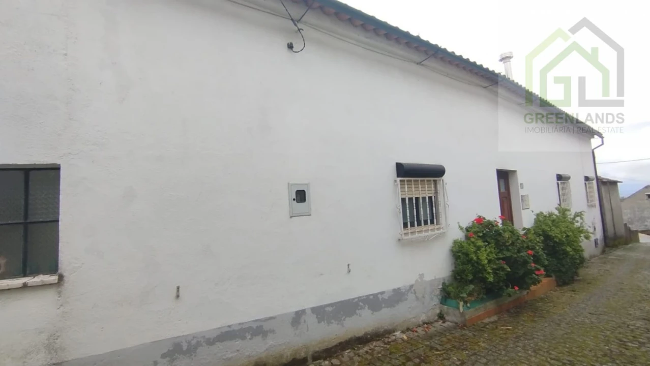 Moradia T4 para Venda em Benfeita Foto 32