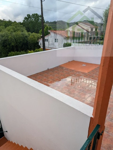 Moradia T4 para Venda em Côja e Barril de Alva