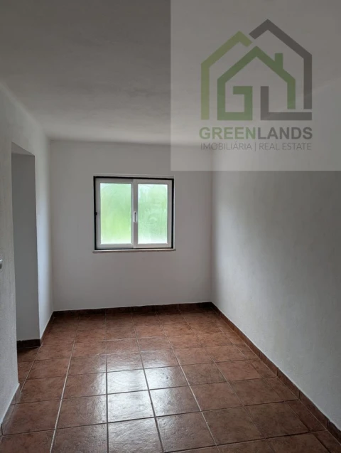 Moradia T4 para Venda em Côja e Barril de Alva