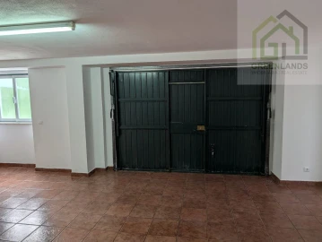 Moradia T4 para Venda em Côja e Barril de Alva