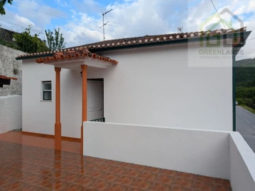 Moradia T4 para Venda em Côja e Barril de Alva