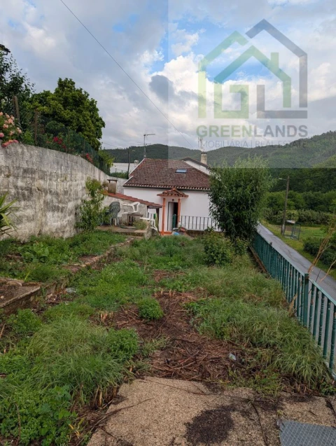 Moradia T4 para Venda em Côja e Barril de Alva