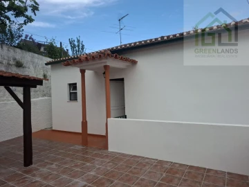 Moradia T4 para Venda em Côja e Barril de Alva