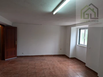 Moradia T4 para Venda em Côja e Barril de Alva