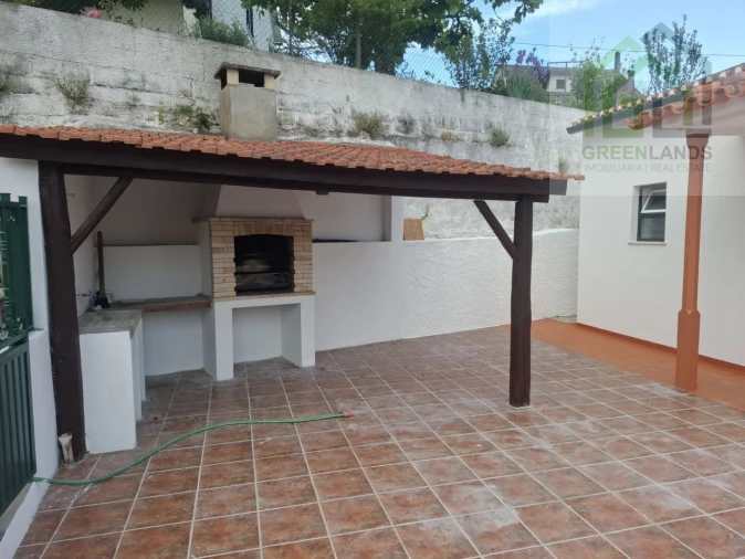 Moradia T4 para Venda em Côja e Barril de Alva Foto 3