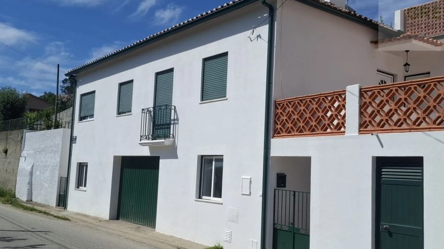 Moradia T4 para Venda em Côja e Barril de Alva