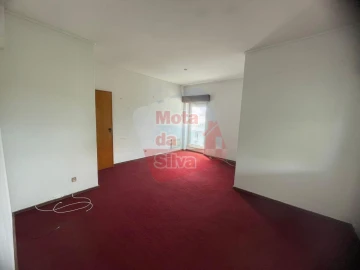 Apartamento T4 para Venda em Algés, Linda-A-Velha e Cruz Quebrada-Dafundo
