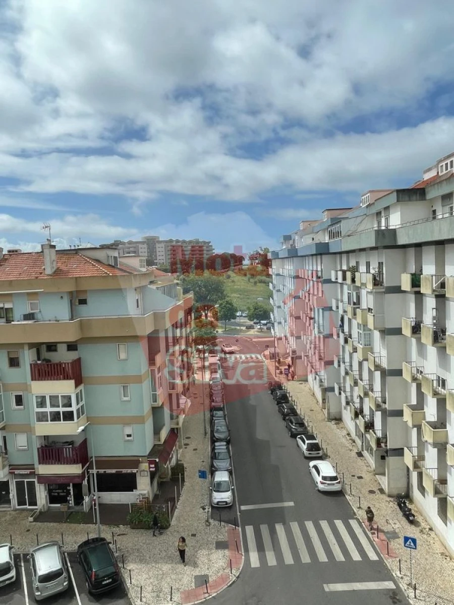 Apartamento T4 para Venda em Algés, Linda-A-Velha e Cruz Quebrada-Dafundo Foto 17