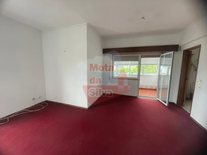 Apartamento T4 para Venda em Algés, Linda-A-Velha e Cruz Quebrada-Dafundo Foto 5