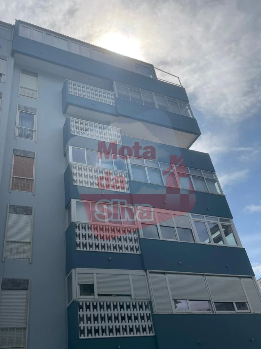 Apartamento T4 para Venda em Algés, Linda-A-Velha e Cruz Quebrada-Dafundo Foto 21