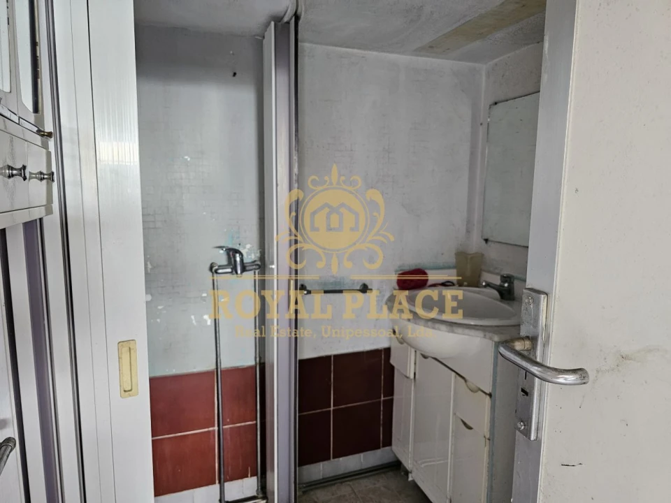 Moradia T4 para Venda em Sanguedo Foto 13