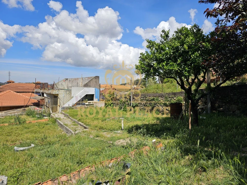 Moradia T4 para Venda em Sanguedo Foto 25