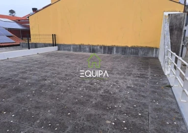 Loja para Venda em Póvoa de Varzim, Beiriz e Argivai