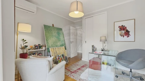 Apartamento T3 para Venda em Algés, Linda-A-Velha e Cruz Quebrada-Dafundo