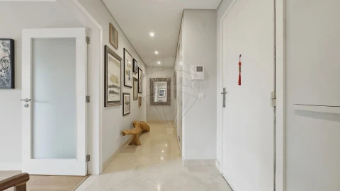 Apartamento T3 para Venda em Algés, Linda-A-Velha e Cruz Quebrada-Dafundo