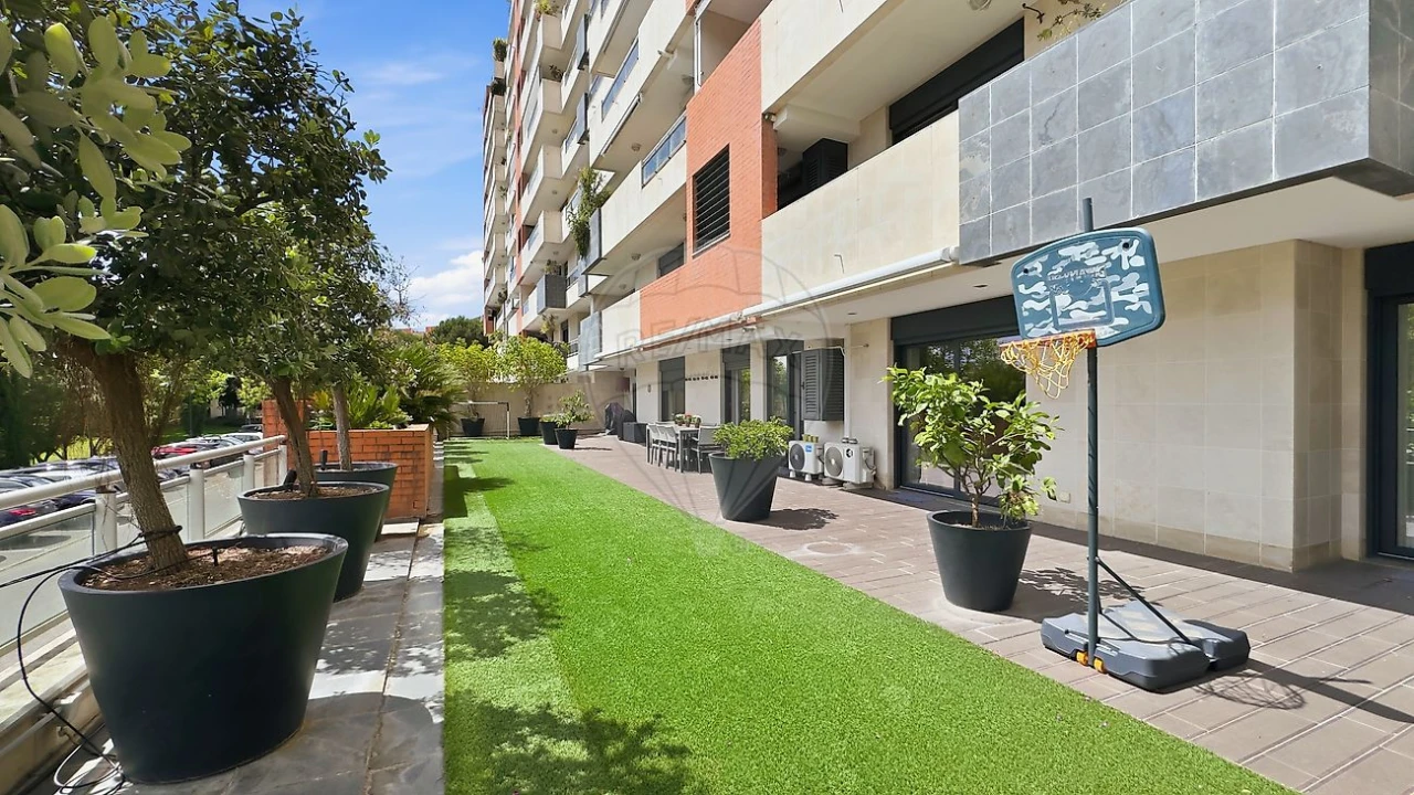 Apartamento T3 para Venda em Algés, Linda-A-Velha e Cruz Quebrada-Dafundo Foto 4