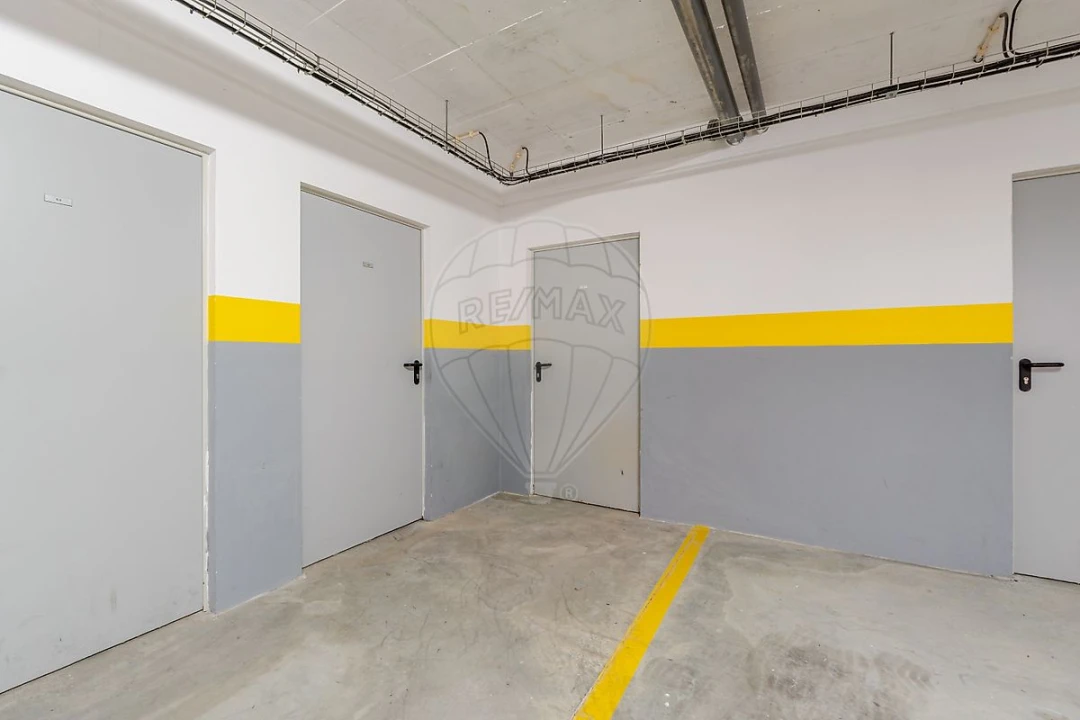 Apartamento T2 para Venda em Sesimbra (Santiago) Foto 8