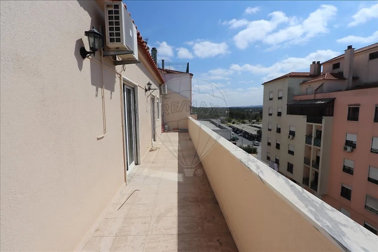 Apartamento T3 para Venda em Quinta do Conde Foto 10
