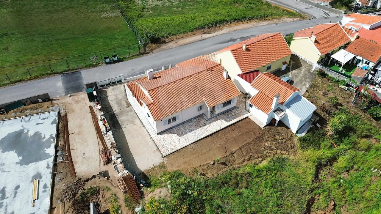 Moradia T2 para Arrendamento em Enxara do Bispo, Gradil e Vila Franca do Rosário Foto 2