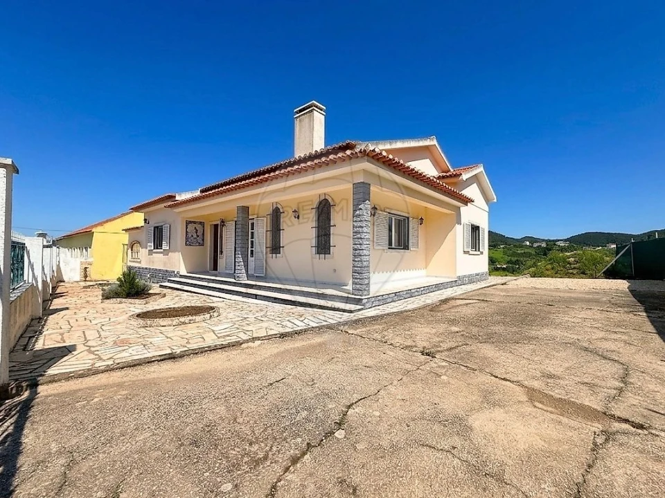 Moradia T2 para Arrendamento em Enxara do Bispo, Gradil e Vila Franca do Rosário Foto 16