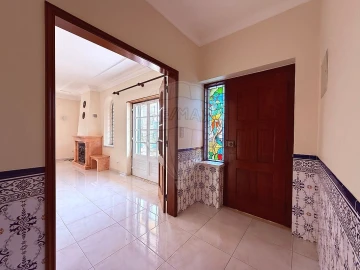 Moradia T2 para Arrendamento em Enxara do Bispo, Gradil e Vila Franca do Rosário