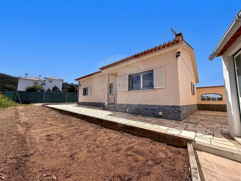 Moradia T2 para Arrendamento em Enxara do Bispo, Gradil e Vila Franca do Rosário Foto 23