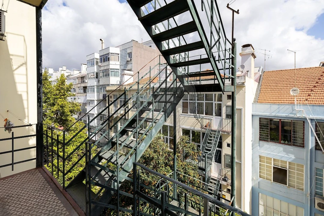 Apartamento T3 para Arrendamento em Avenidas Novas Foto 33