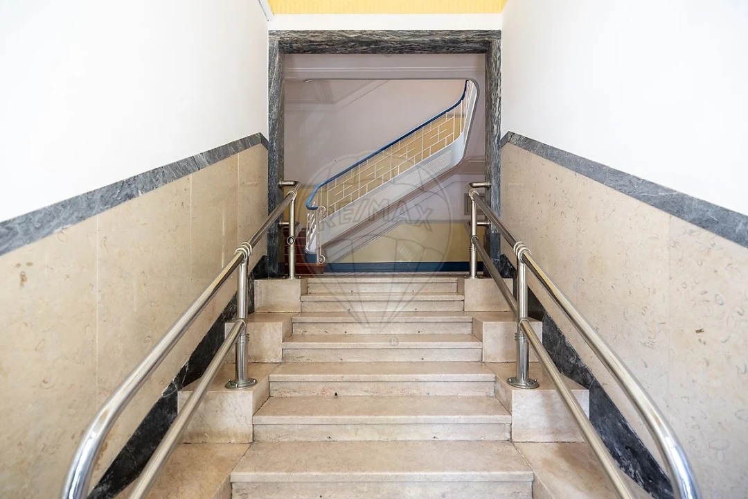 Apartamento T3 para Arrendamento em Avenidas Novas Foto 36