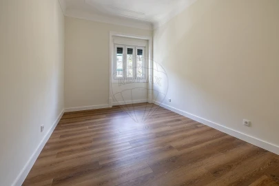 Apartamento T3 para Arrendamento em Avenidas Novas