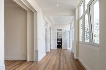 Apartamento T3 para Arrendamento em Avenidas Novas