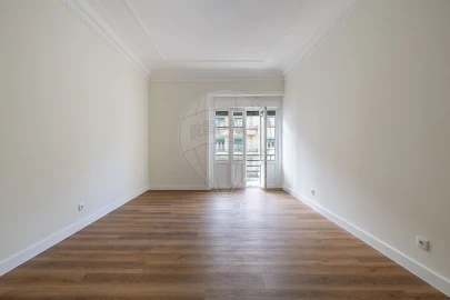 Apartamento T3 para Arrendamento em Avenidas Novas