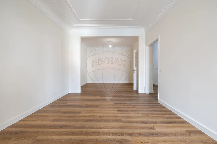 Apartamento T3 para Arrendamento em Avenidas Novas Foto 14