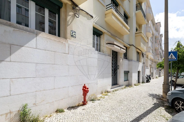 Apartamento T3 para Arrendamento em Avenidas Novas Foto 37