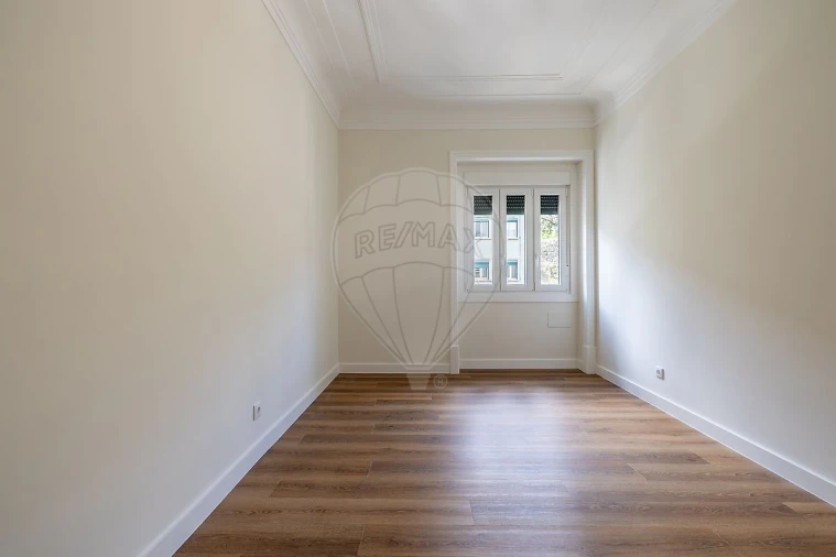 Apartamento T3 para Arrendamento em Avenidas Novas Foto 20