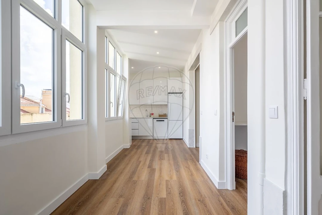 Apartamento T3 para Arrendamento em Avenidas Novas Foto 10