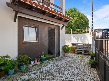 Moradia T3 para Venda em Santo Isidoro