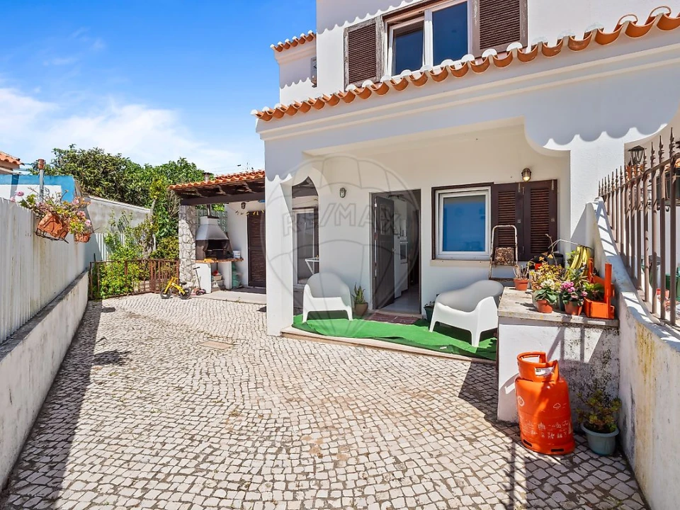 Moradia T3 para Venda em Santo Isidoro Foto 12