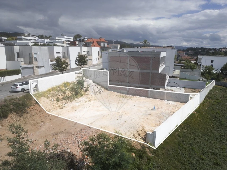 Terreno para Venda em Nogueira do Cravo e Pindelo Foto 4