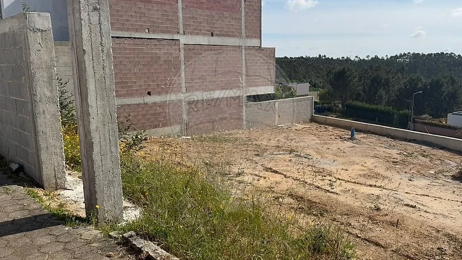 Terreno para Venda em Nogueira do Cravo e Pindelo