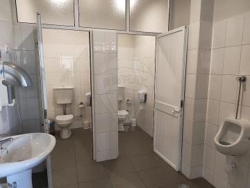 Escritório para Arrendamento em Vila Chã, Codal e Vila Cova de Perrinho