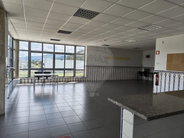 Escritório para Arrendamento em Vila Chã, Codal e Vila Cova de Perrinho
