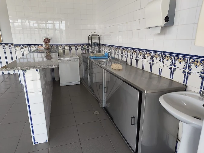 Escritório para Arrendamento em Vila Chã, Codal e Vila Cova de Perrinho Foto 11