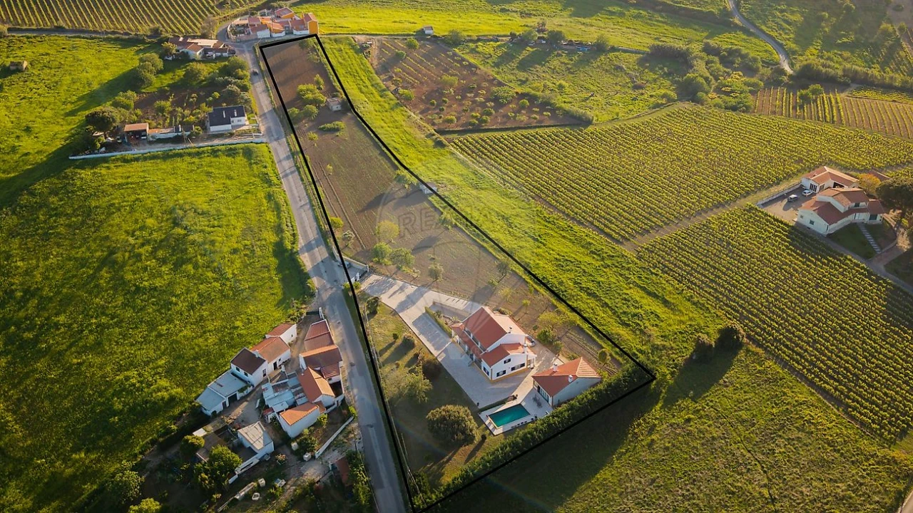Quinta T5 para Venda em Carnota Foto 2