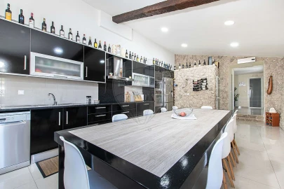 Moradia T5 para Venda em Alenquer (Santo Estêvão e Triana)