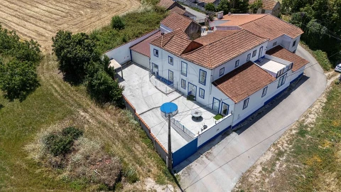 Moradia T5 para Venda em Alenquer (Santo Estêvão e Triana)