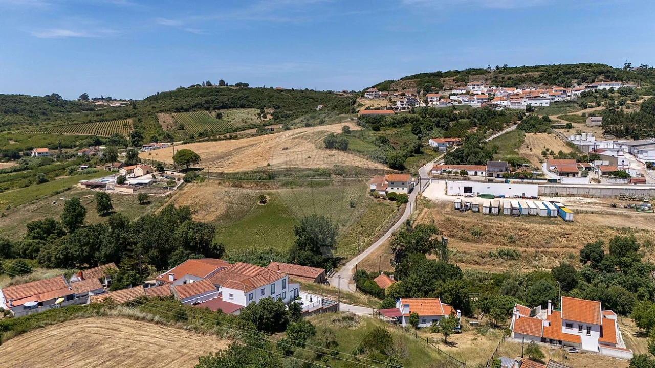 Moradia T5 para Venda em Alenquer (Santo Estêvão e Triana) Foto 6