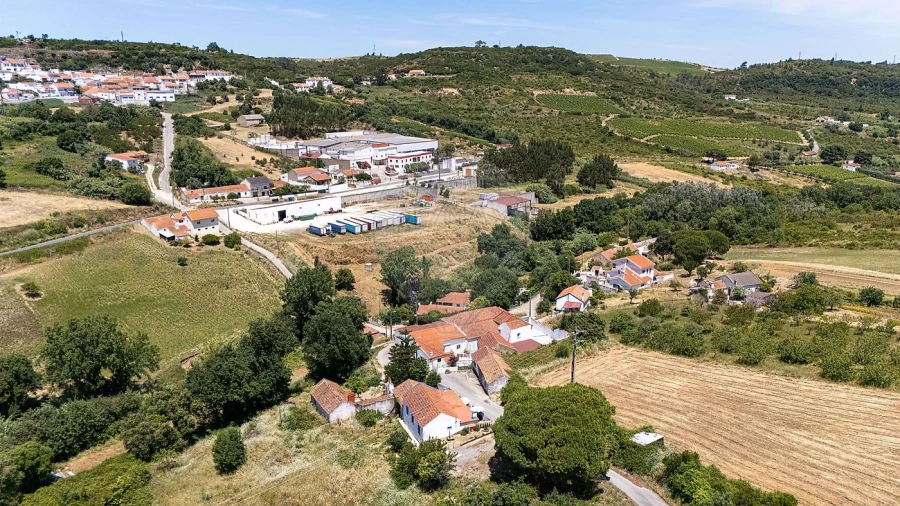 Moradia T5 para Venda em Alenquer (Santo Estêvão e Triana) Foto 5